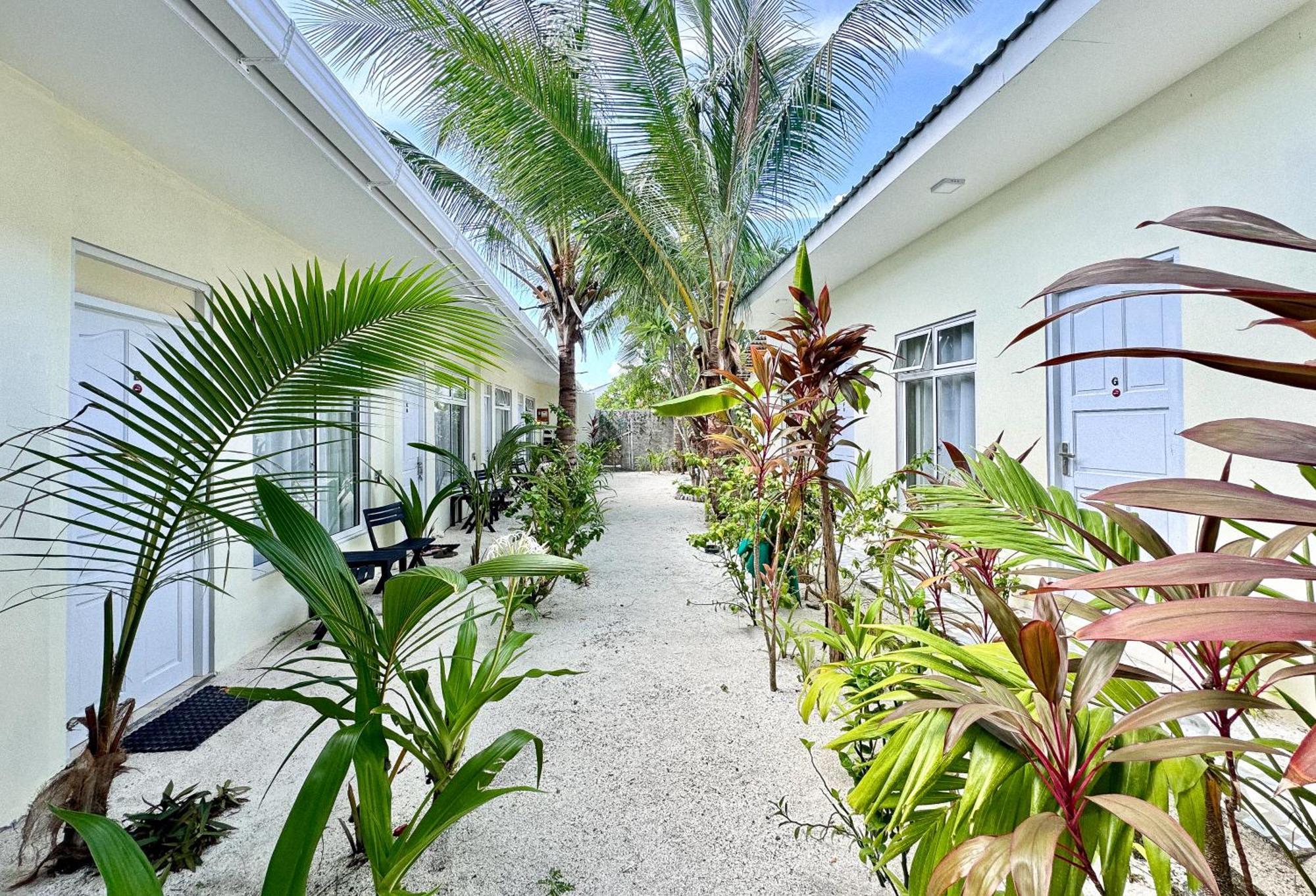 Three Hearts Guesthouse And Villas Fulhadhoo Exteriör bild