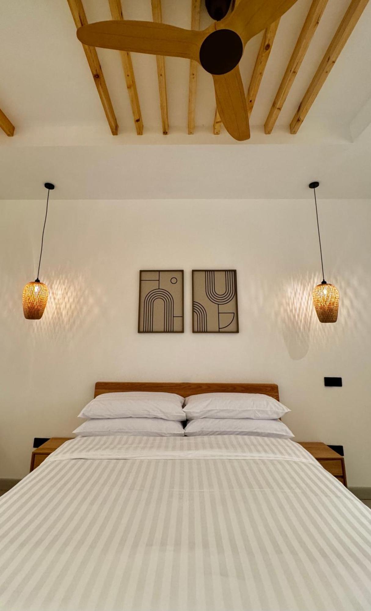 Three Hearts Guesthouse And Villas Fulhadhoo Rum bild